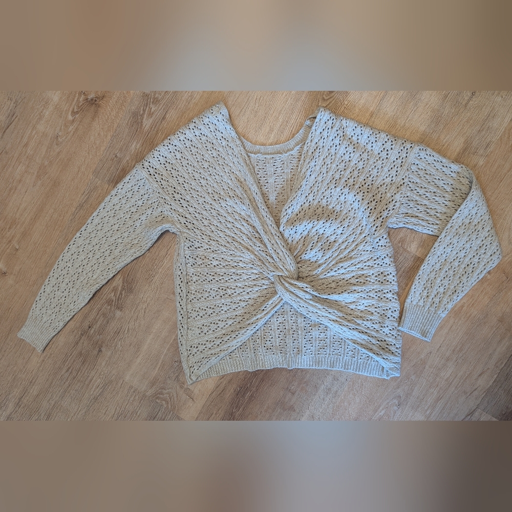 Poof Apparel Cream V-Neck Layers Sweater Cozy Knit Large